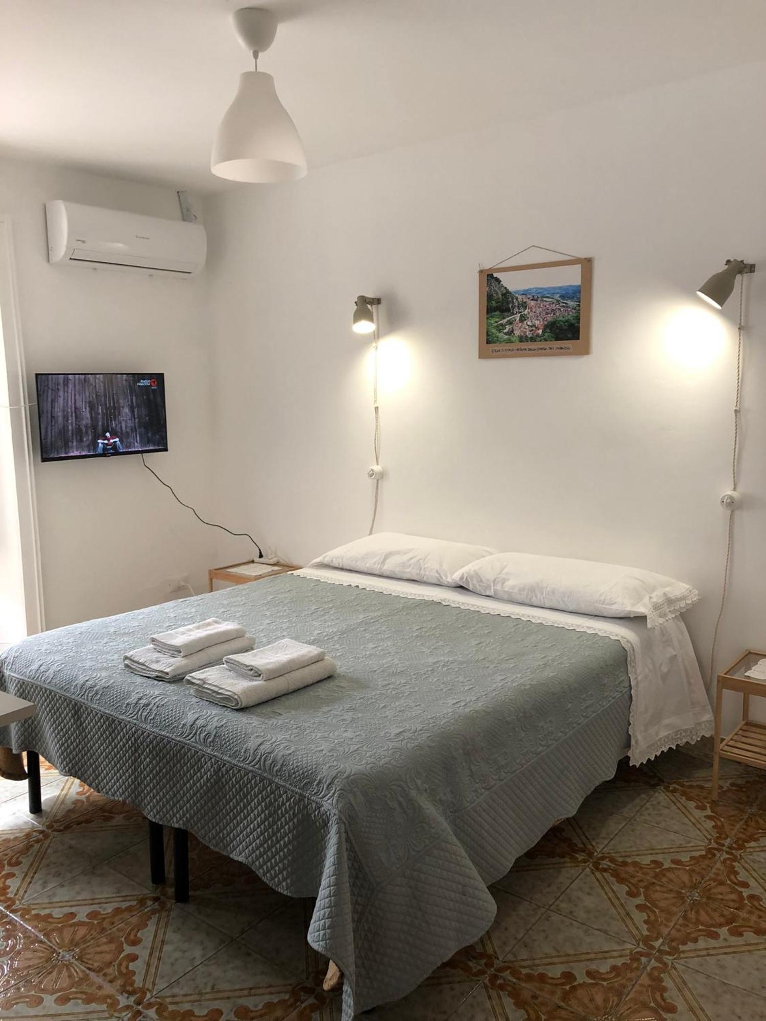 Casa Paradiso Castronuovo di Sicilia Bagian luar foto